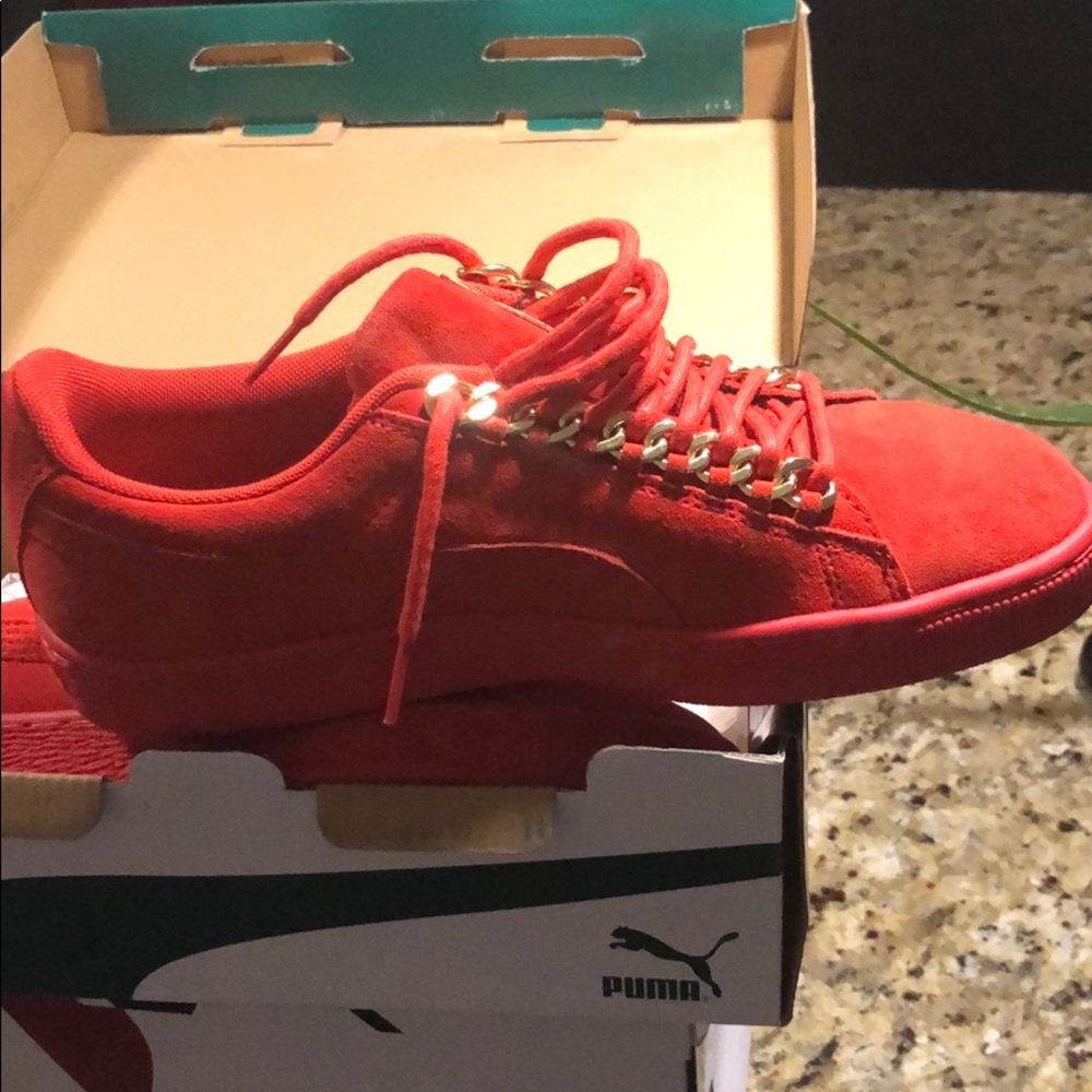 Suede classic Chain
